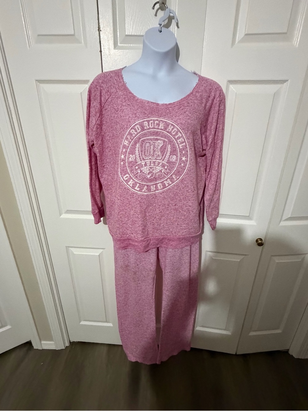 Vintage Hard Rock Tulsa Pink Two-Piece Set Soft Long Sleeve Top & Pants XXL